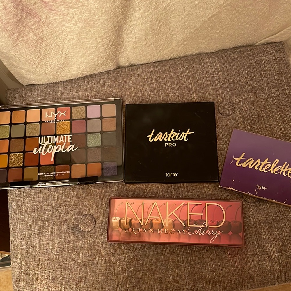 Makeup palette bundle